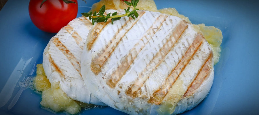 Gegrilde brie met appel, appelstroop en Hertog Jan Grand Prestige