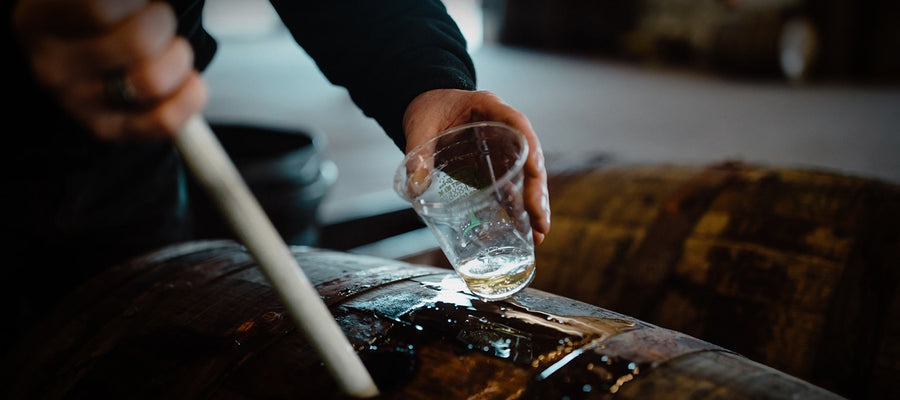 Een whiskystoker uit de Highlands over het proces